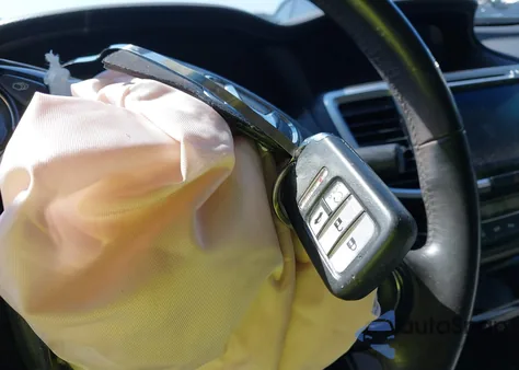 2017 Honda Accord Ex-L z USA, uszkodzony, nr VIN 1HGCR2F88HA291317